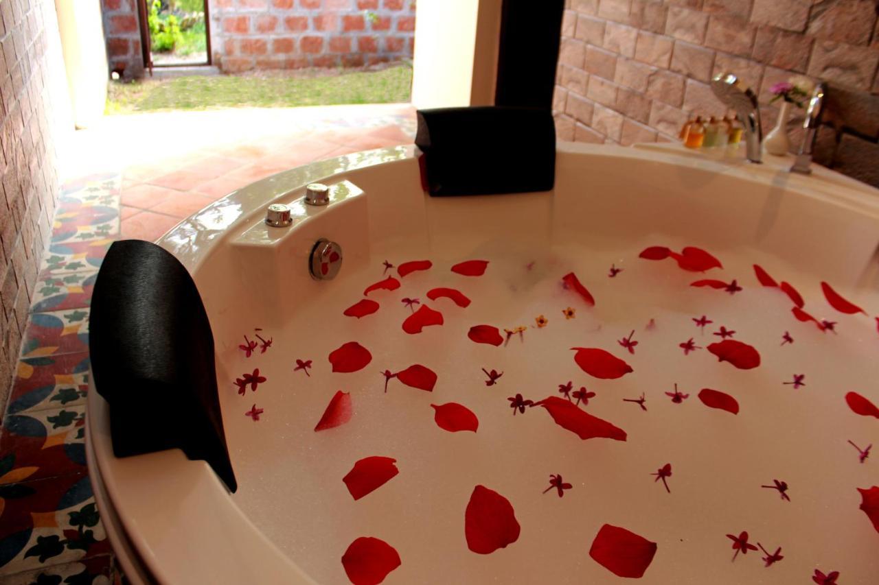 Old Kent Estates & Spa, Coorg Suntikoppa Bagian luar foto