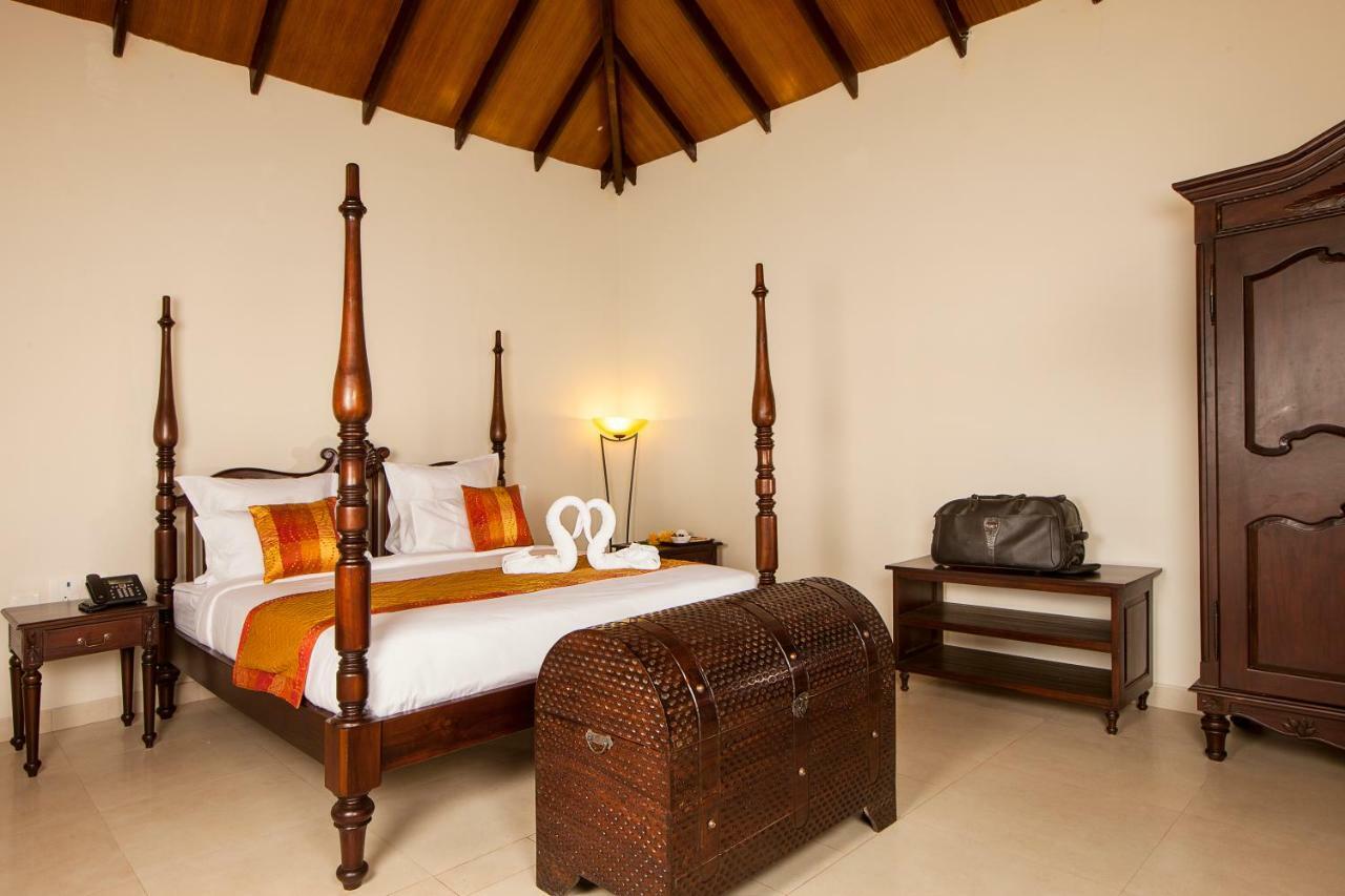 Old Kent Estates & Spa, Coorg Suntikoppa Bagian luar foto